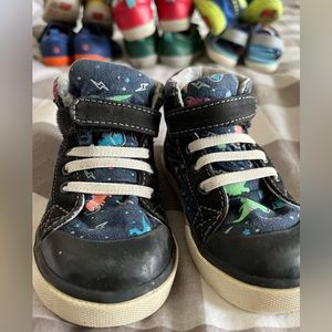 See Kai Run Dane Hightop (Glow in the Dark Dinos)